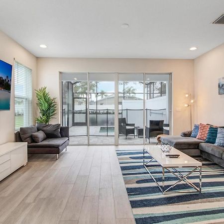 Modern Townhouse Near Disney With Heated Pool 올랜도 외부 사진