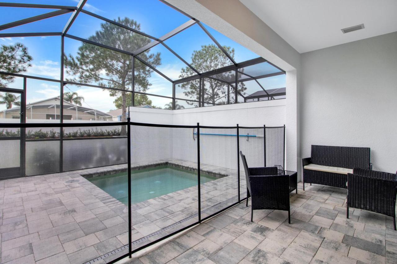 Modern Townhouse Near Disney With Heated Pool 올랜도 외부 사진