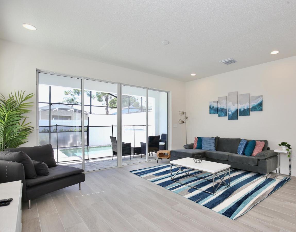 Modern Townhouse Near Disney With Heated Pool 올랜도 외부 사진