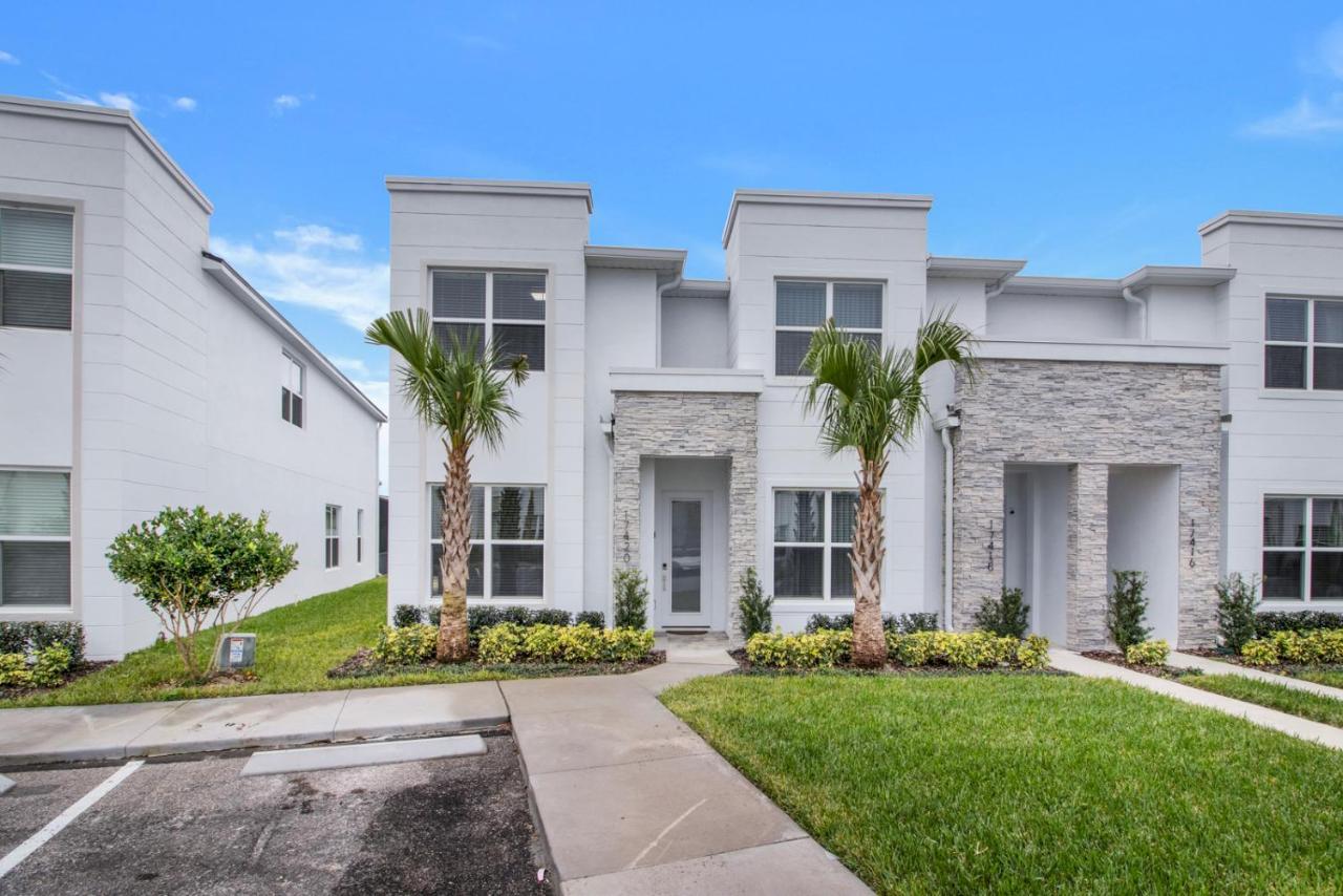 Modern Townhouse Near Disney With Heated Pool 올랜도 외부 사진