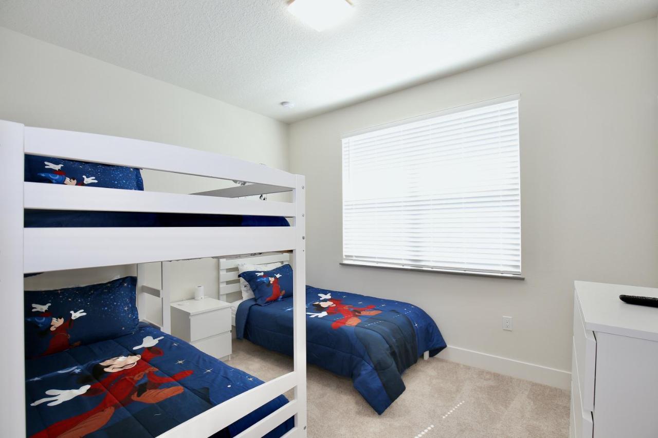 Modern Townhouse Near Disney With Heated Pool 올랜도 외부 사진
