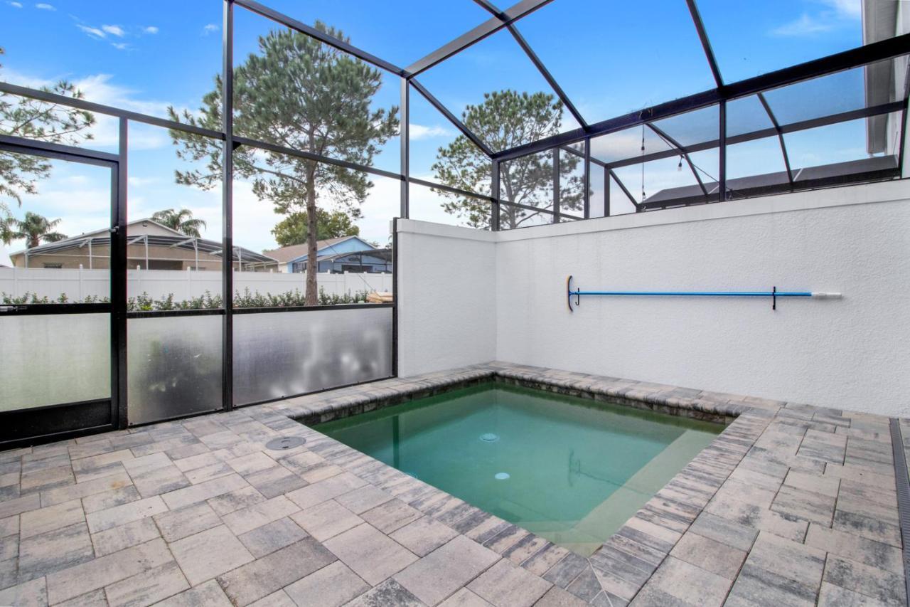 Modern Townhouse Near Disney With Heated Pool 올랜도 외부 사진