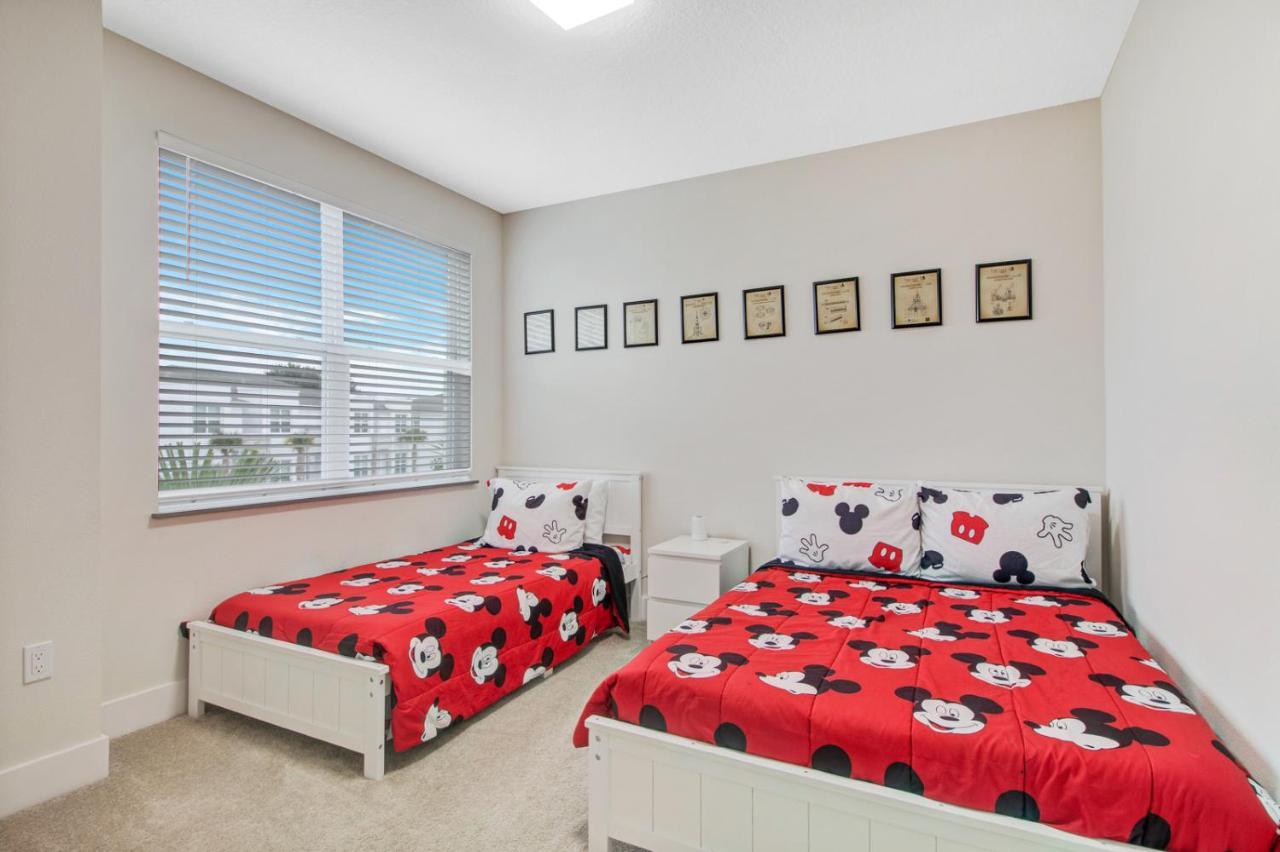 Modern Townhouse Near Disney With Heated Pool 올랜도 외부 사진